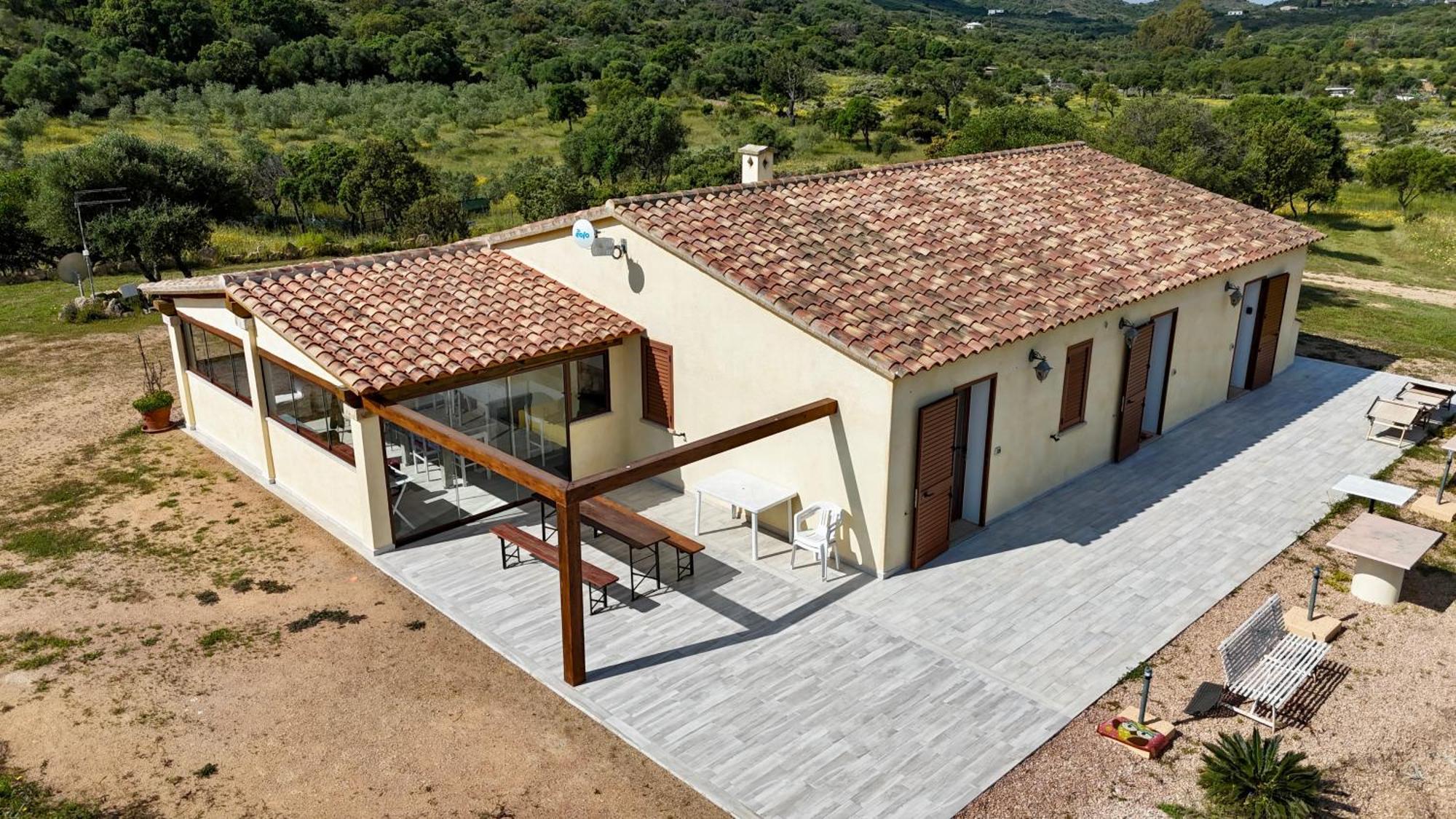 Molti Mari B&B Resort Olbia Eksteriør bilde