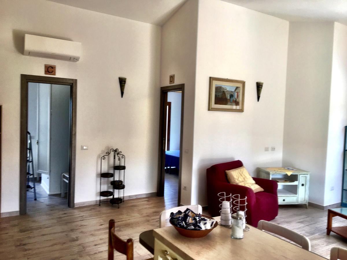 Molti Mari B&B Resort Olbia Eksteriør bilde