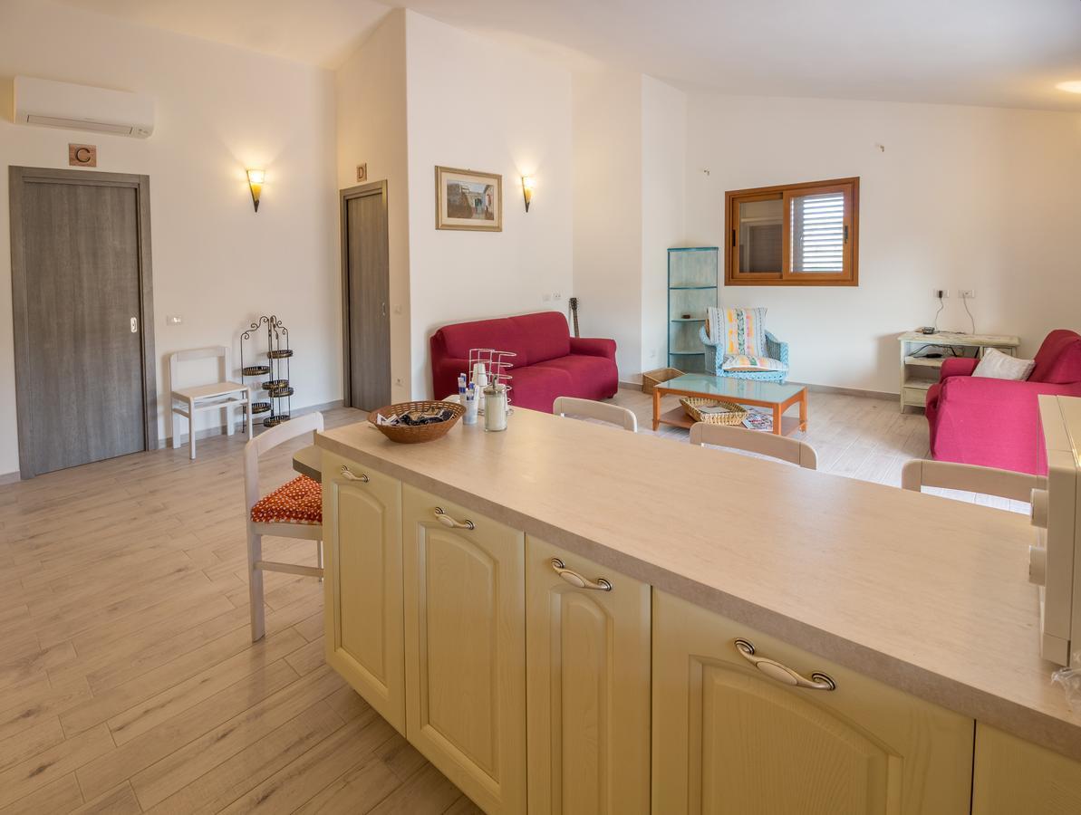 Molti Mari B&B Resort Olbia Eksteriør bilde