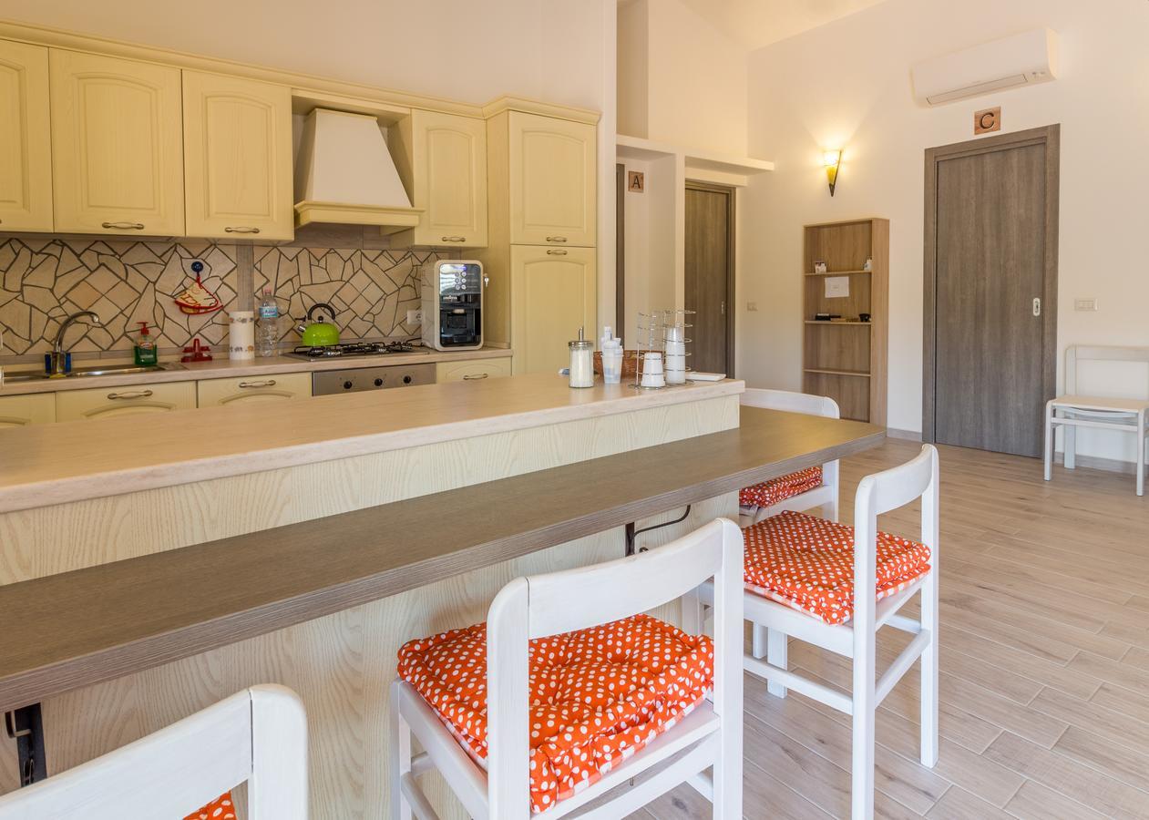 Molti Mari B&B Resort Olbia Eksteriør bilde