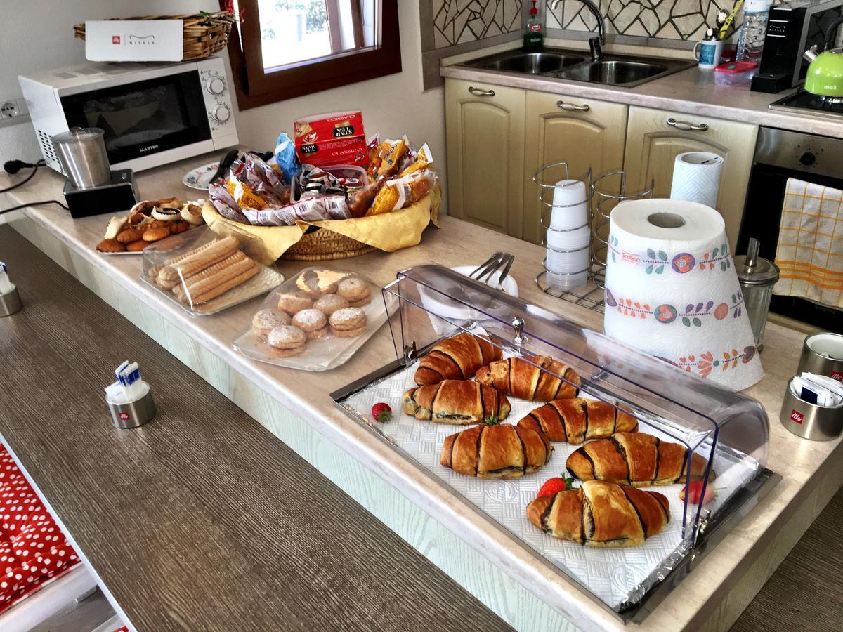 Molti Mari B&B Resort Olbia Eksteriør bilde